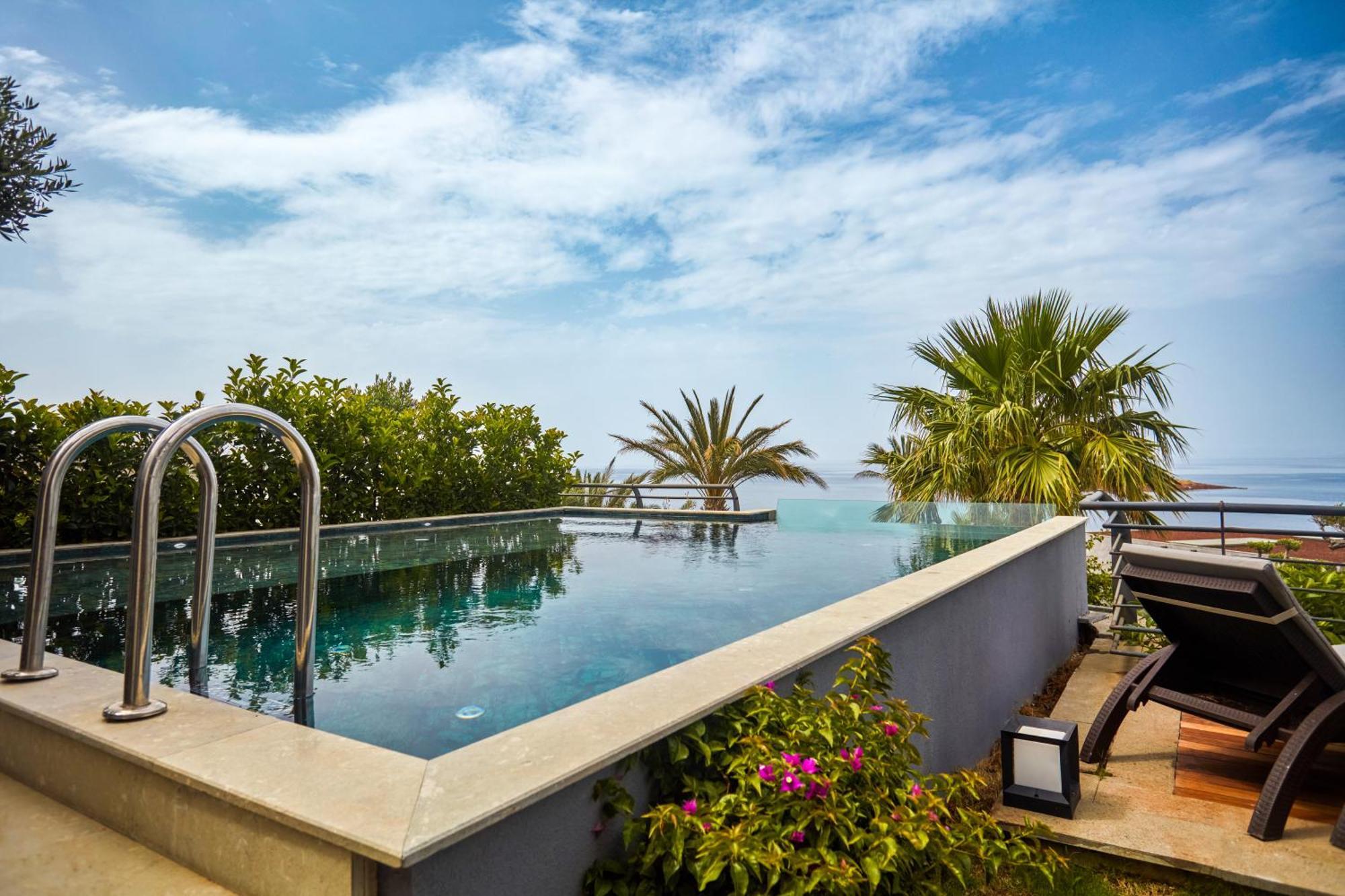 Root Redrock Yalikavak Villa ภายนอก รูปภาพ